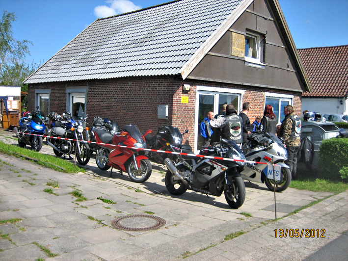 30_047_Spoekis_Sommer_11_05_2012.JPG