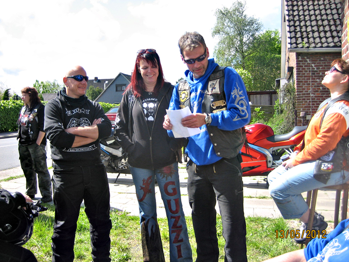 30_057_Spoekis_Sommer_11_05_2012.JPG